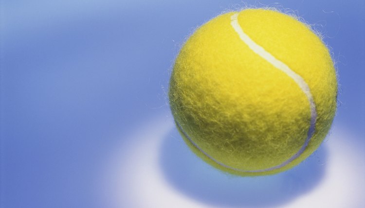How to Relieve Hip Bursitis With a Tennis Ball
