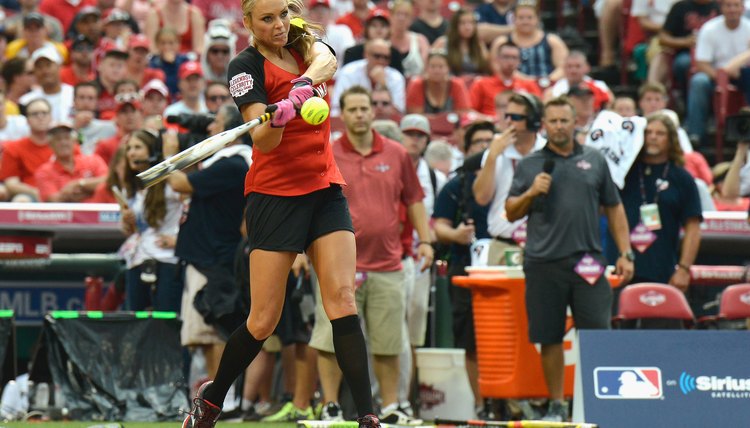 The Best Stretches Before Playing Softball
