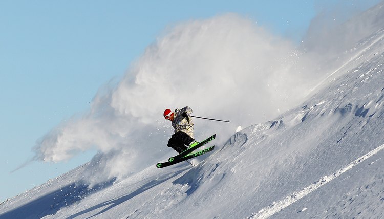 How to Tape an MCL Sprain for Skiing