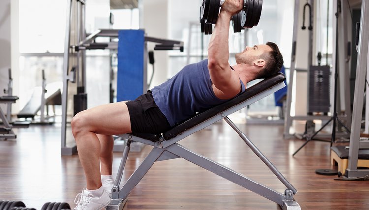 How to Make the Chest Bigger With Dumbbells