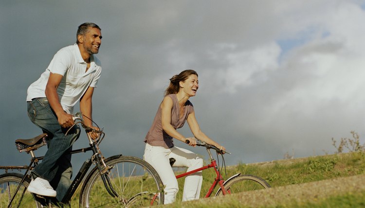 A Comparison of the Raleigh Bike to the Giant Bike