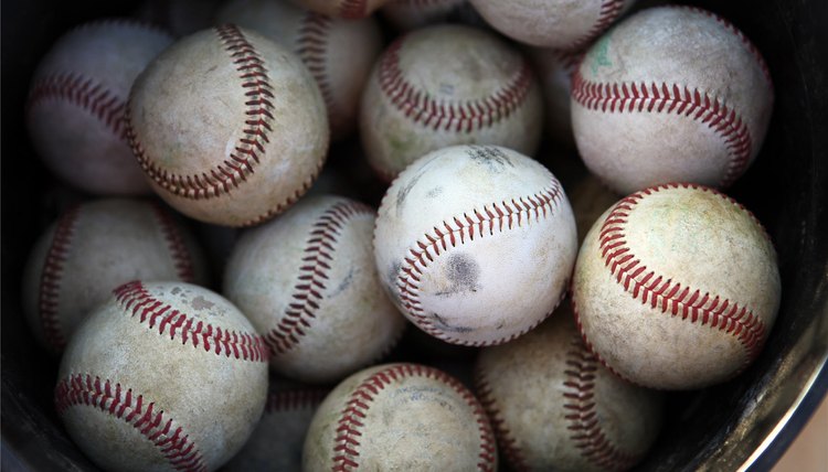 Basic Fundamentals of Baseball - SportsRec