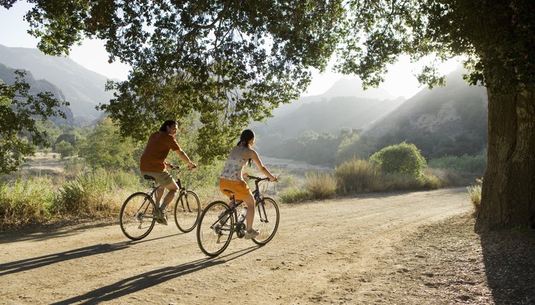 What Is the Difference Between Men's & Women's Bicycles?