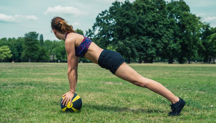 What Size Medicine Ball for Women?