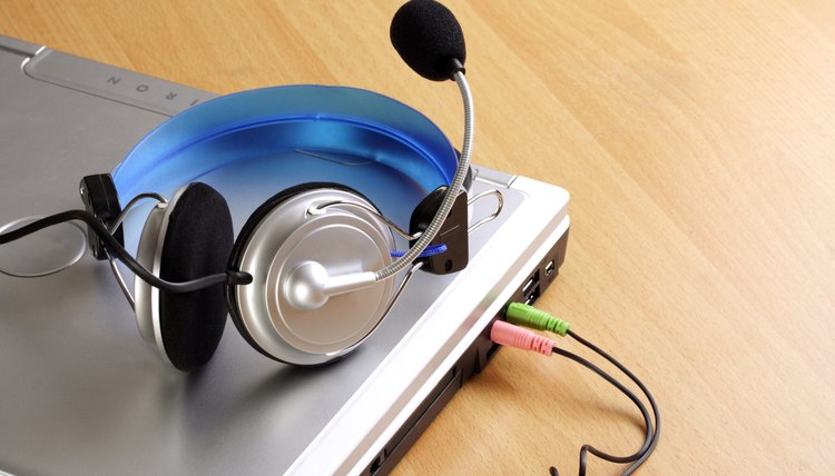 headpone mic not working on skype headpone mic not working on skype