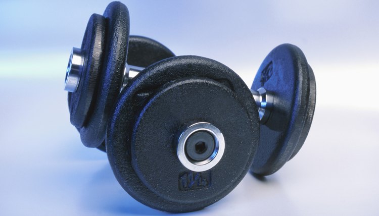What Are the Benefits of Front Raises With Dumbbells?