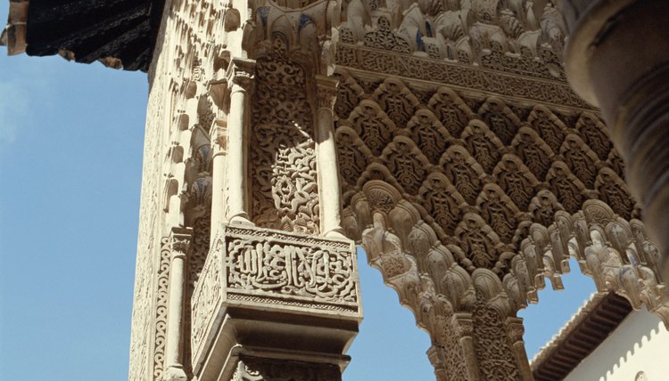 Statues are forbidden in religious Islamic architecture like mosques.