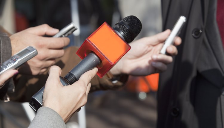 How to Become an Investigative Reporter  Career Trend