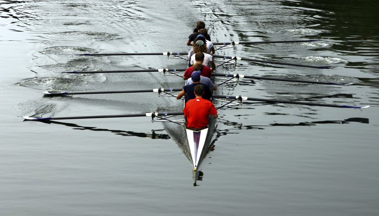 Difference Between Heavyweight & Lightweight Rowing