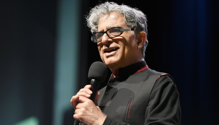 Deepak Chopra's One-Minute Meditation You Can Do at Your Desk