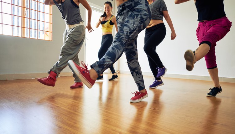 Basic aerobic dance online steps