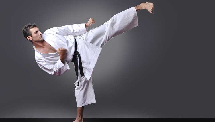 7 Types of Stretching in Martial Arts - SportsRec