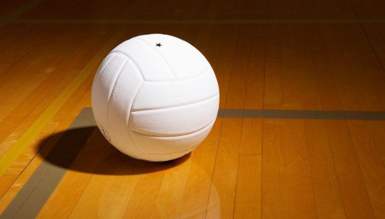 referee signal in volleyball for illegal attack