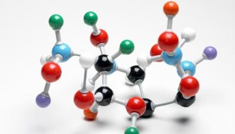 Three Similarities Between a Compound and an Element | Sciencing