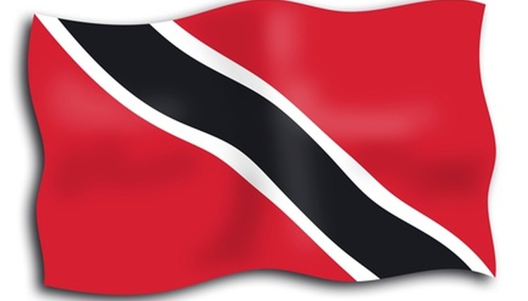 To become a police officer in Trinidad & Tobago, a candidate must be a citizen with a clean record.
