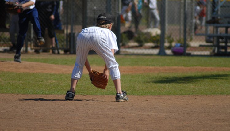 How Do You Clean White Baseball Pants? - SportsRec