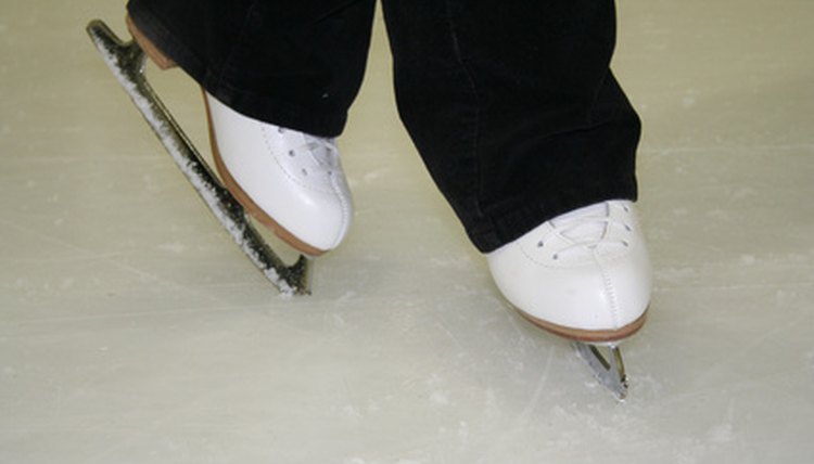 ice hockey skates stopping