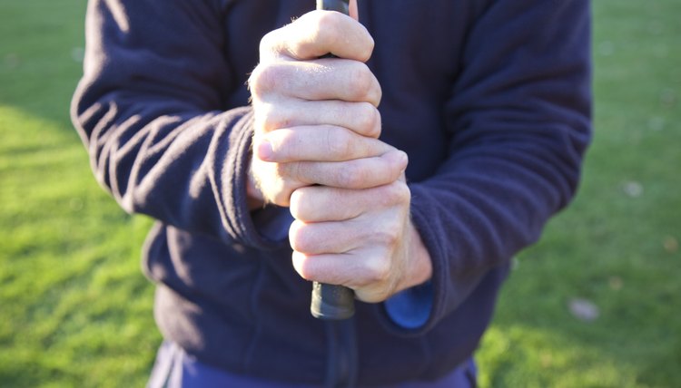 Ways to Grip a Golf Club
