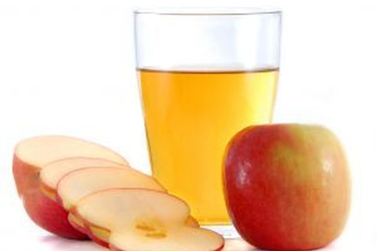 Jugo de manzana para los cálculos biliares.