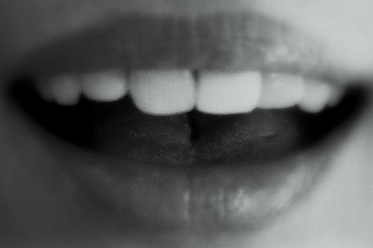 Puedes cuidar tus dientes luego de un tratamiento de conducto de manera muy sencilla.