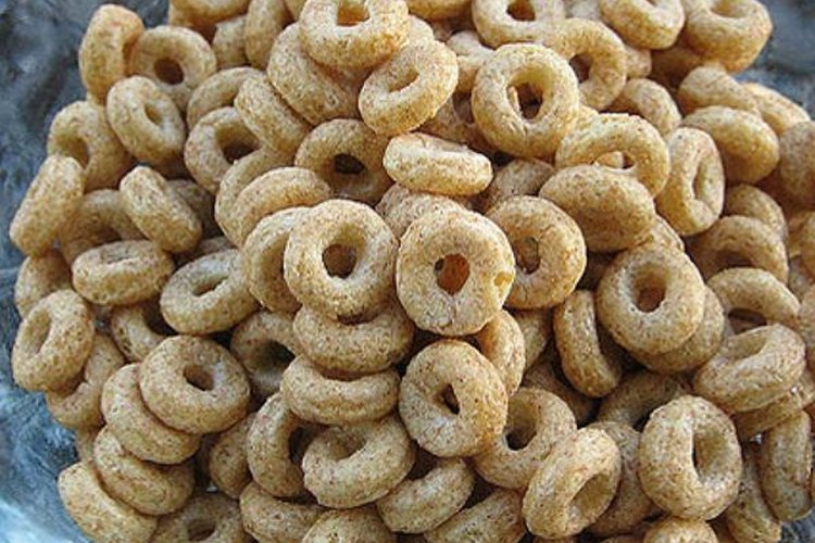 Cereales con agua y proteína.