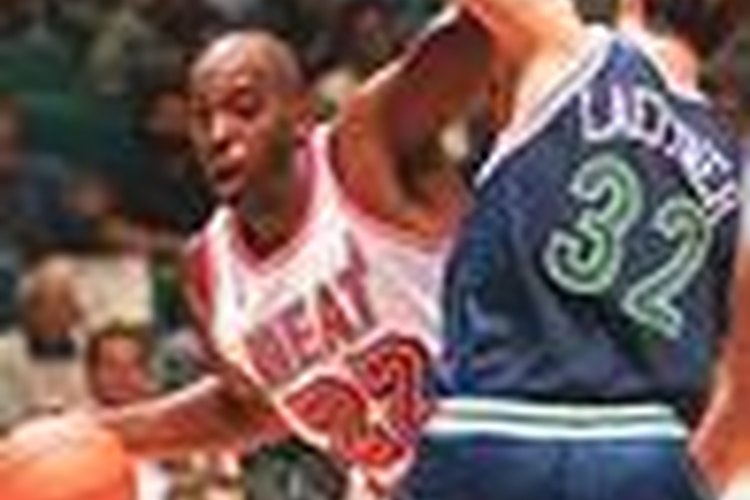 John Salley, sigue una dieta vegana libre de productos que provengan de animales.