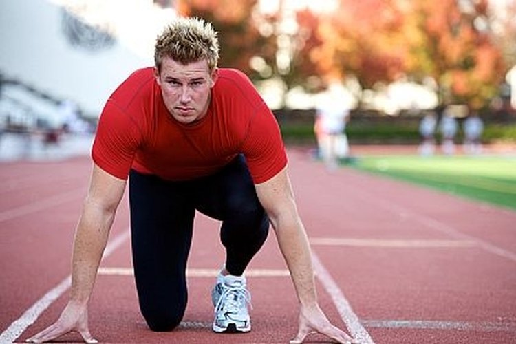 Entrenar para la carrera de 100 metros.