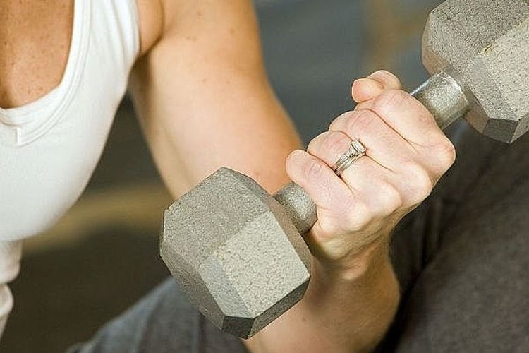 Acude al gimnasio mientras estás embarazada.