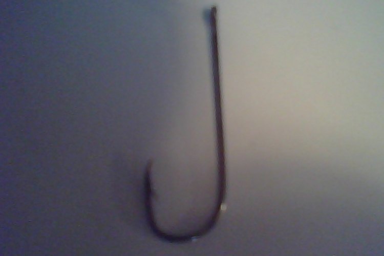 Anzuelo con espiga larga para la pesca de la mojarra.