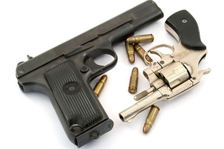 gun image by dinostock from Fotolia.com All gun dealers need a federal license.