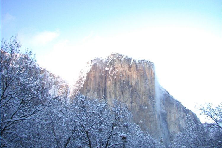 How To Identify Granite Rocks Gone Outdoors Your Adventure Awaits Yosemite National Park S El Capitan A Granite Monolith