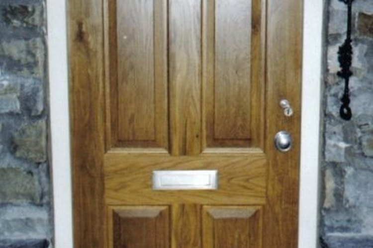 http://www.ajwltd.co.uk/images/oak_front_door.jpg Pick a Standard Door Lock