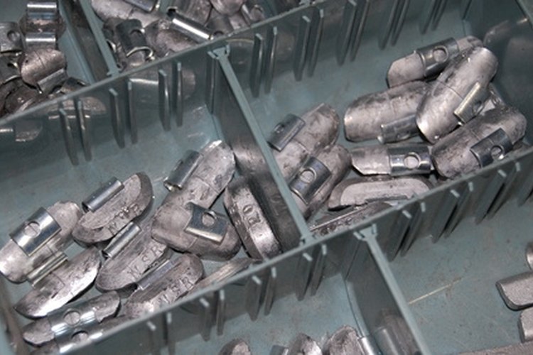 ã'ã'©ã'³ã‚¹ã‚¦ã‚§ã‚¤ã'ˆ image by white bird from Fotolia.com Lead weights are reusable after they have been melted down.
