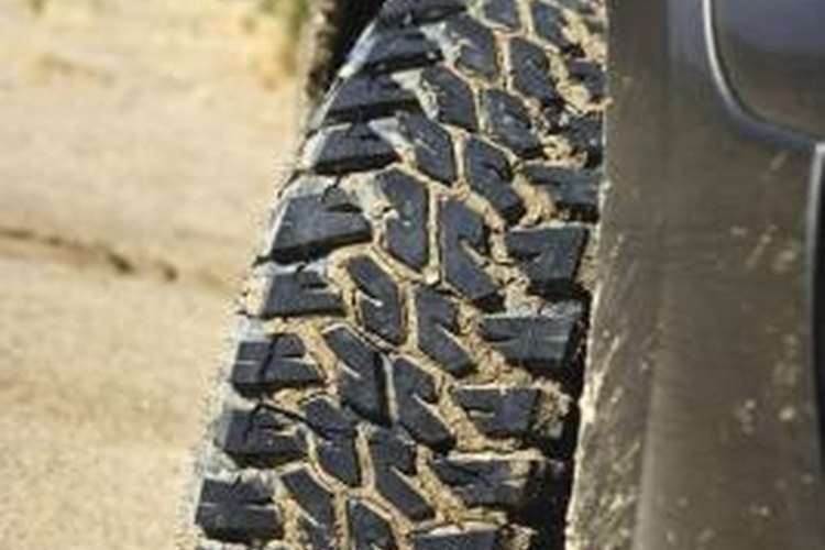 Jupiterimages/Comstock/Getty Images Go Off-Road With a Ford Escape