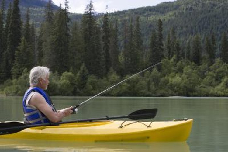 Noel Hendrickson/Photodisc/Getty Images It's easy to secure a rope stringer to a kayak or other paddle boat.