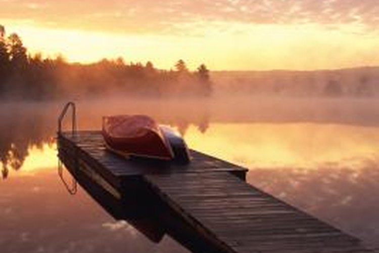 Comstock/Comstock/Getty Images Using the sun to recharge a boat's battery is economical.