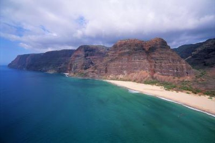 Thinkstock/Comstock/Getty Images Lobsters are sometimes found right offshore in Kauai.