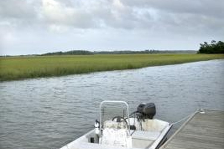 Thinkstock/Comstock/Getty Images Flat bottom boats are good for speed