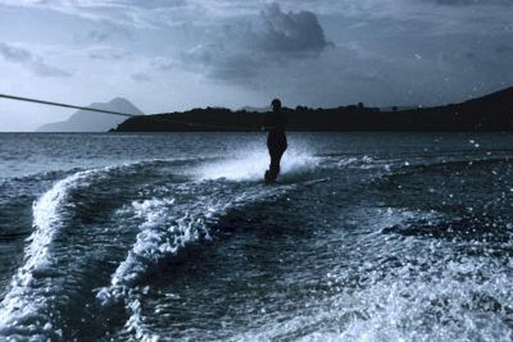 Hemera Technologies/Photos.com/Getty Images Smoothly accelerate to get a water skier up.