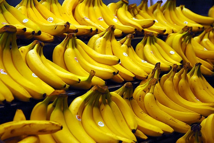 Las bananas calman la acidez estomacal.