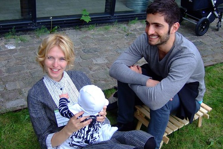 Cuando un bebé está feliz, sus padres también lo estarán.