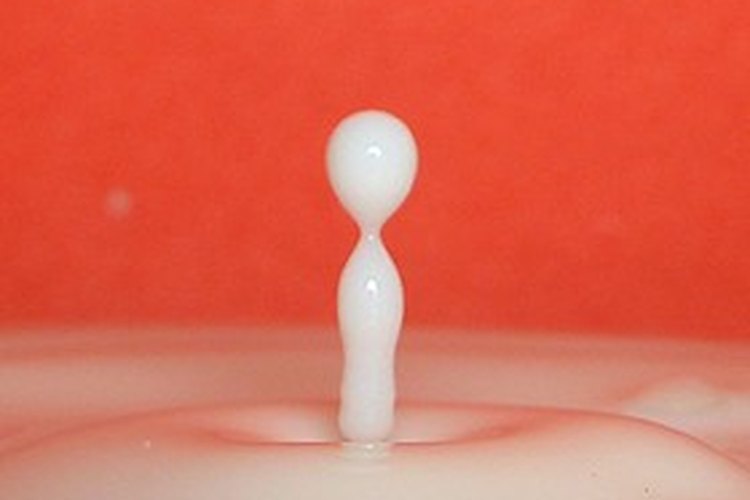 La leche de almendras es un alimento generalmente asociado con beneficios para la salud.