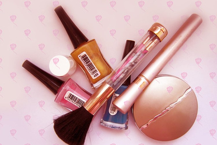 El carvacrol se usa en la industria cosmética como una fragancia y como componente de jabones, cremas y perfumes.
