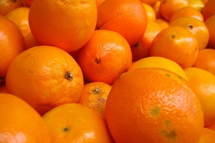 Las naranjas son fuente de vitamina C.
