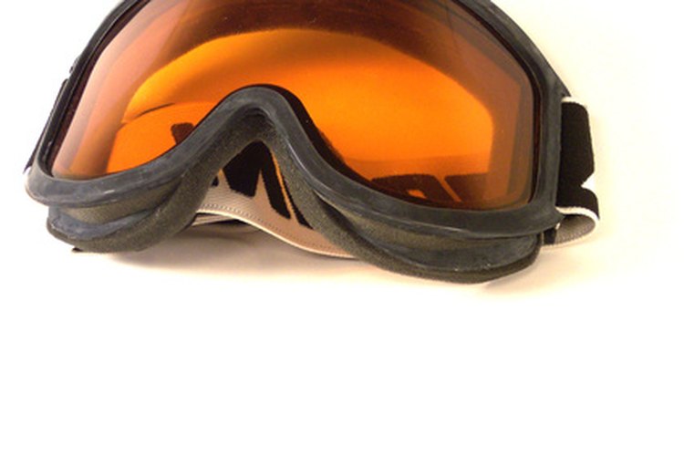 El uso de gafas de seguridad cuando trabajes con carbonato de sodio previene la irritación ocular.