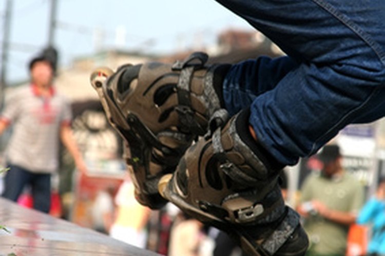 Puedes lastimarte el coxis al patinar.