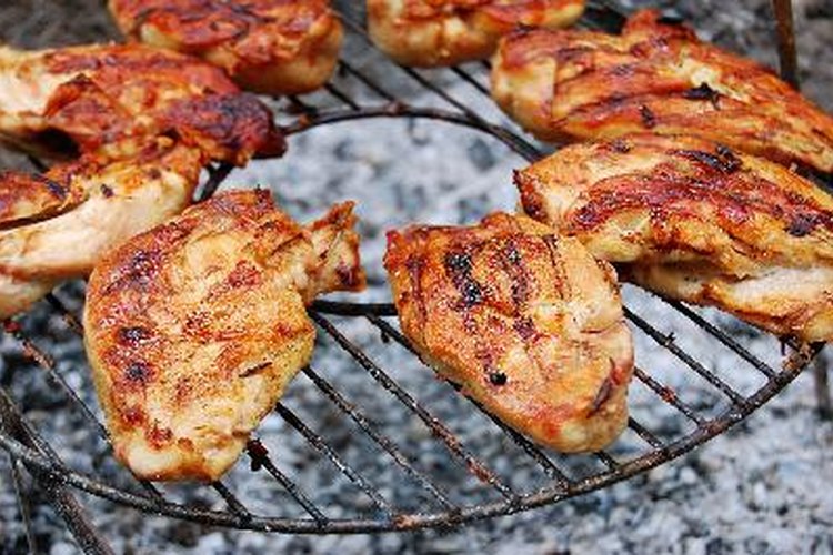 Haz el pollo horneado o a la parrilla si no quieres exceso de grasa en tu dieta.