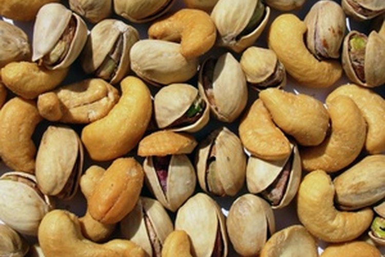Las nueces y las legumbres son naturalmente ricas en proteínas.