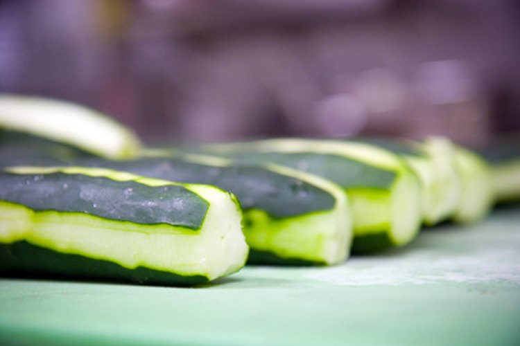 Los pepinos se encuentran con frecuencia en los jugos verdes.