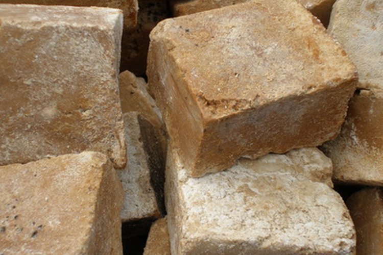 El jabón de aceite de oliva es bueno para la piel.